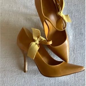 Tory Burch leather heels